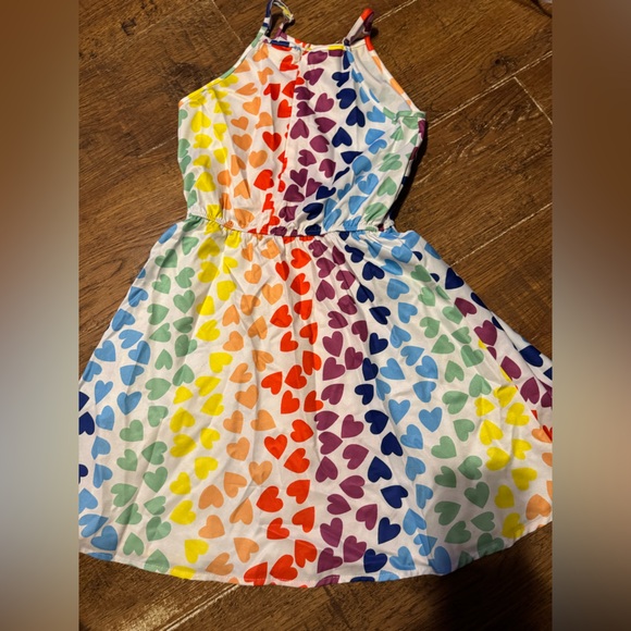 Girls rainbow hearts dress 9 NEW - Picture 5 of 5